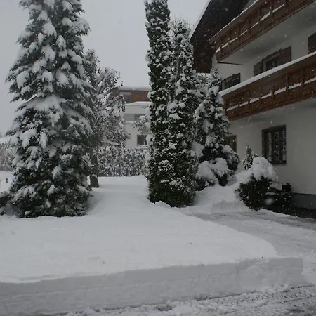 Bed & Breakfast Haus Fallesin