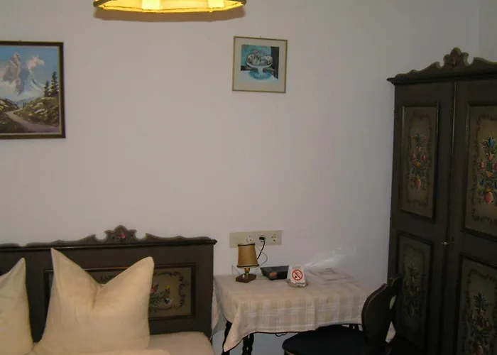 Haus Fallesin Отель типа 