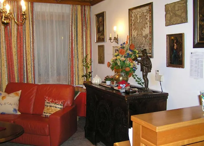 Bed & Breakfast Haus Fallesin 4*