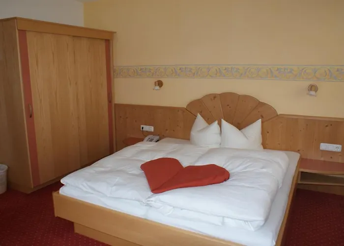 Haus Fallesin Bed & Breakfast St Anton am Arlberg