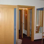Haus Fallesin Bed & Breakfast 3*